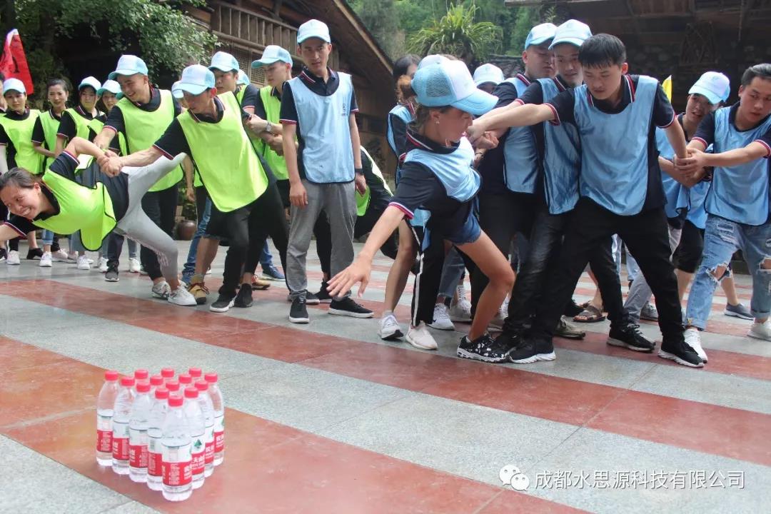 水思源——“鑄造優(yōu)秀團隊，共創(chuàng)企業(yè)輝煌”