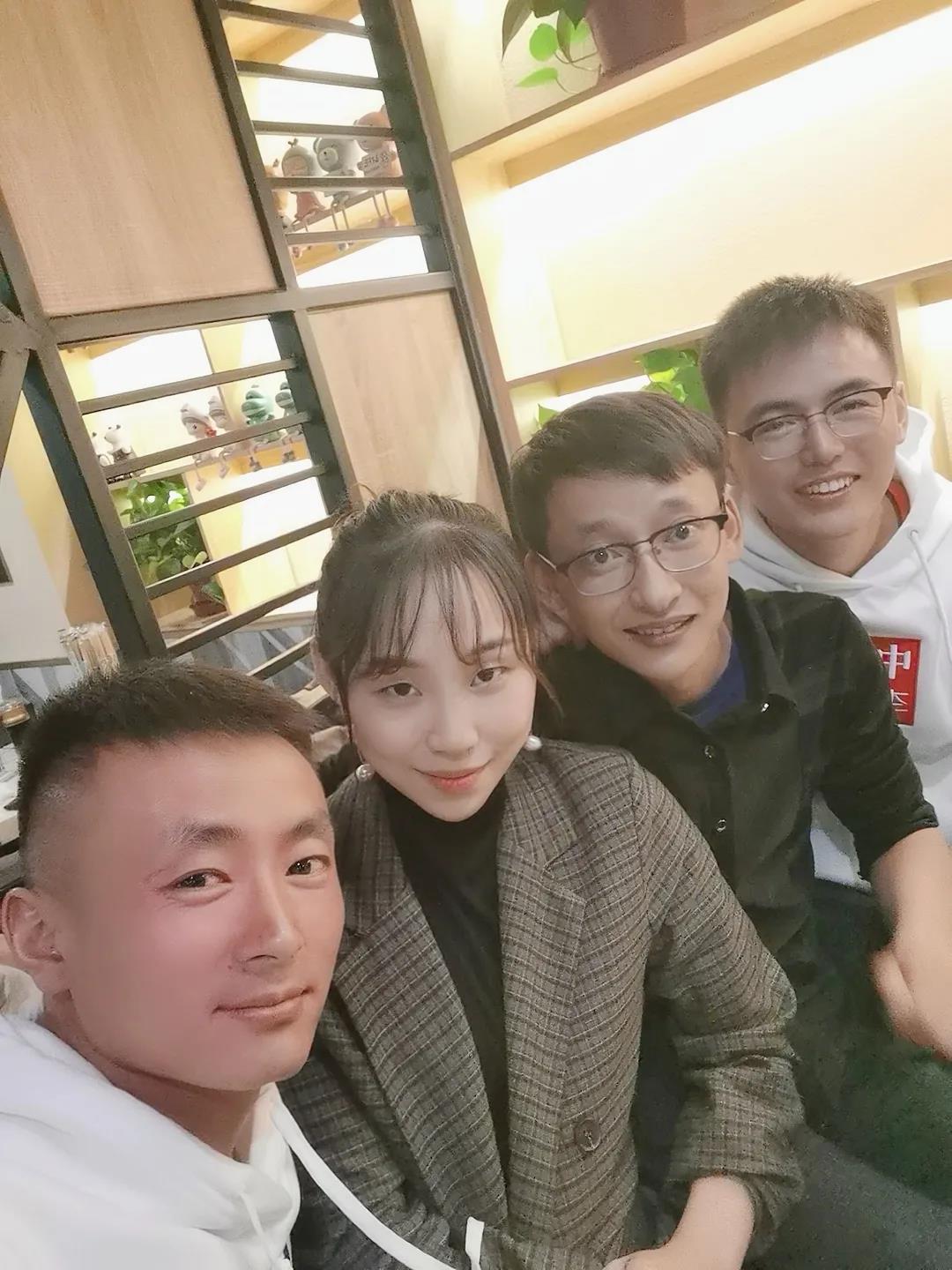 水思源——優秀團隊經理“蓉姐”